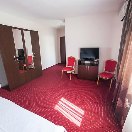 Vatra Romana Bed & Breakfast Racarii de Jos Exterior photo
